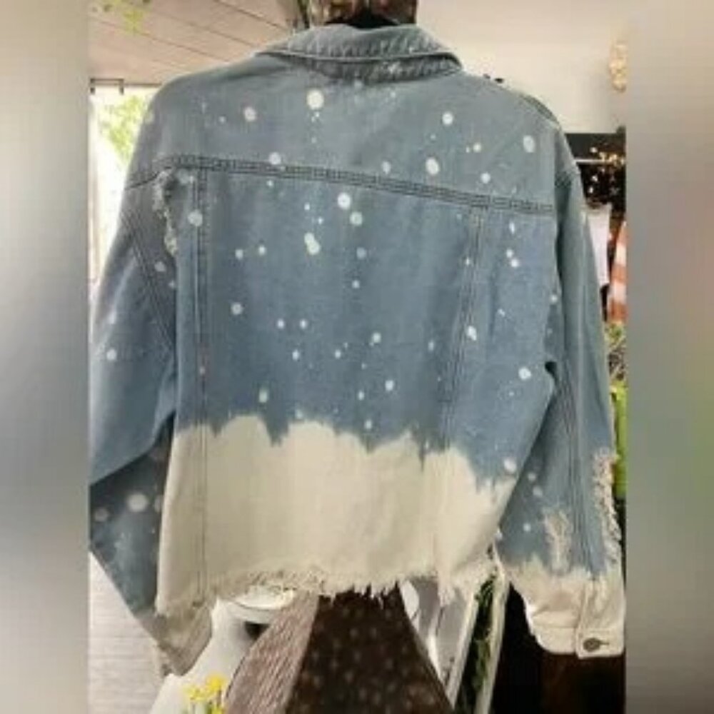 Umgee Denim Bleach Distressed Jean Jacket NWT LARGE - Picture 4 of 11